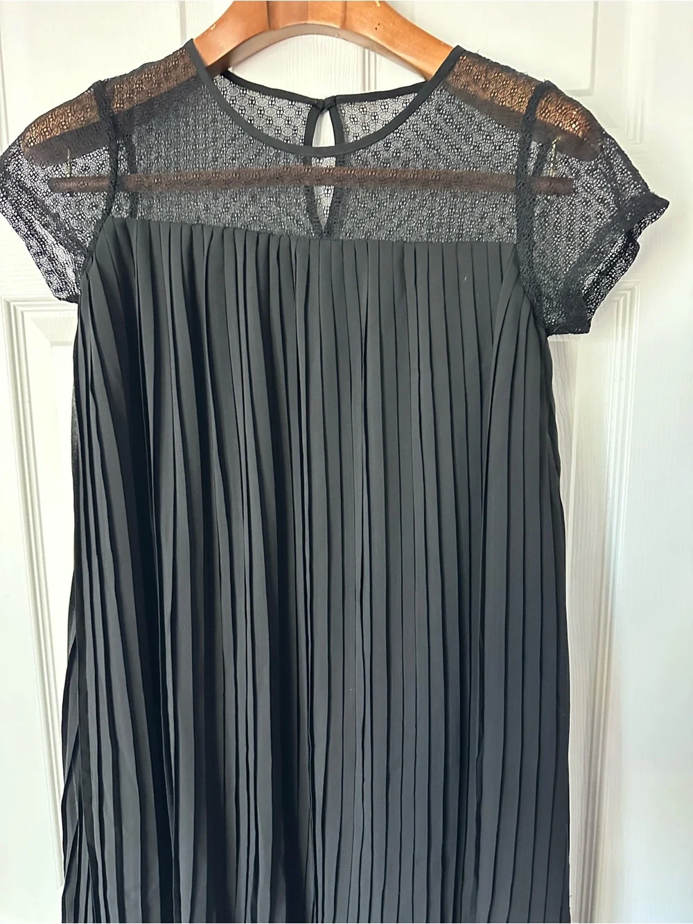 BCBG Girls Black Pleated Short Sleeve Dress 14